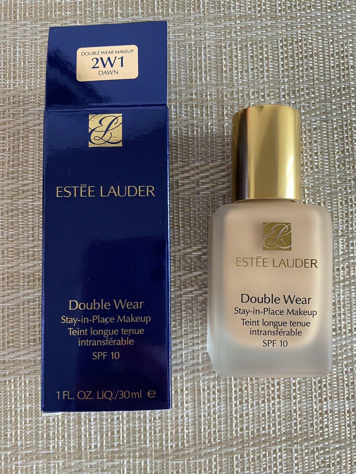 Estee Lauder Double Wear Stay In Place Makeup Foundation # 2W1 Dawn 30Ml